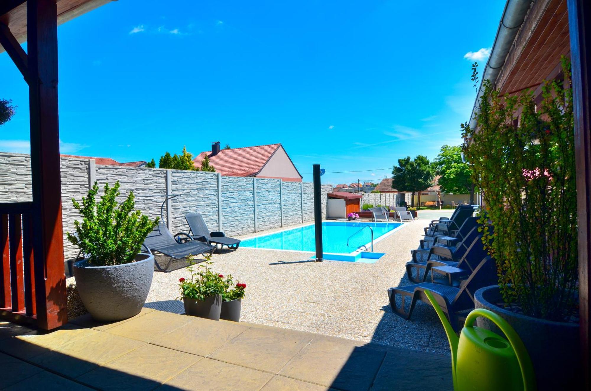 Penzion Zajecak Zaječí Exterior foto